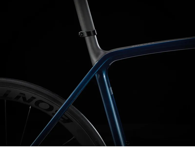 Trek Emonda SL 7 Road Bike in Mulsanne Blue-5